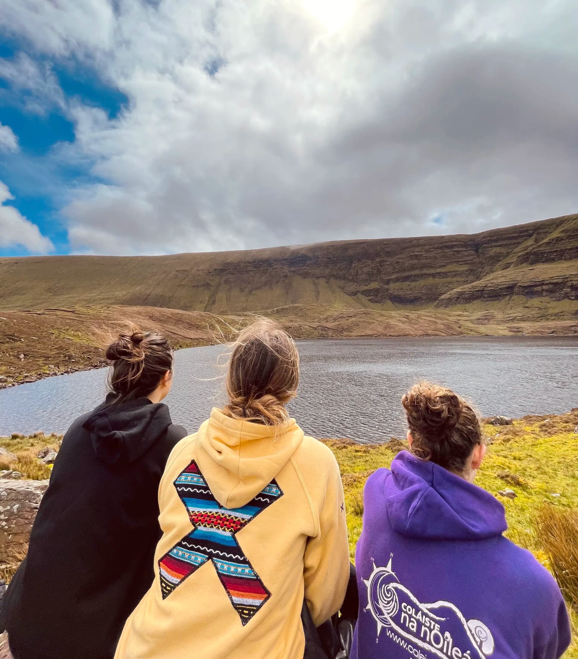 Students looking out over an Irish lake during a school year in Ireland, experiencing nature, discovery and personal growth.